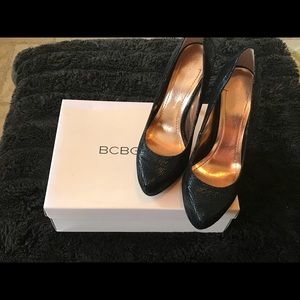 🚫SOLD🚫 BCBG Black snakeskin platform pumps
